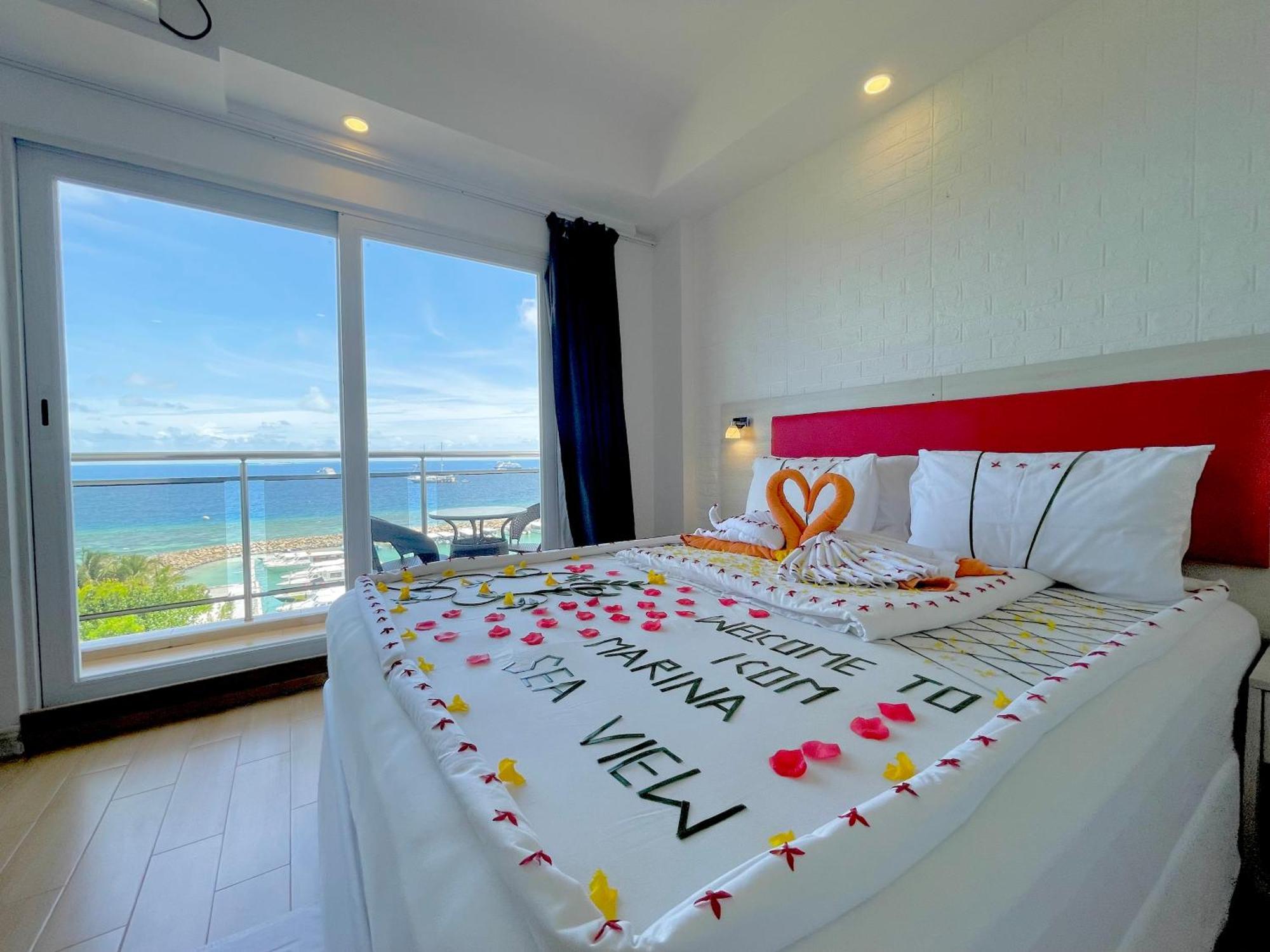 Icom Marina Sea View Otel Maafushi Dış mekan fotoğraf