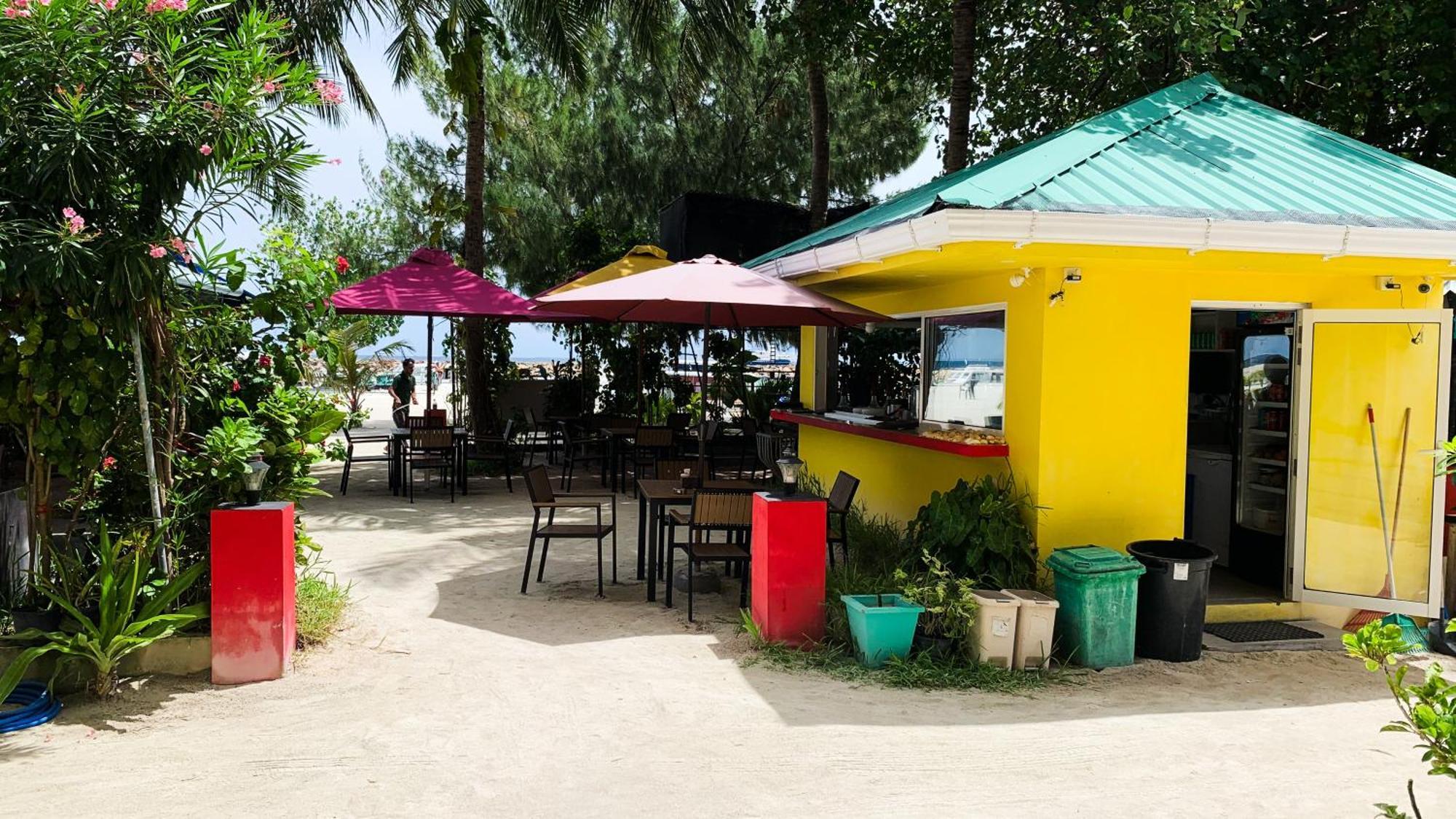 Icom Marina Sea View Otel Maafushi Dış mekan fotoğraf