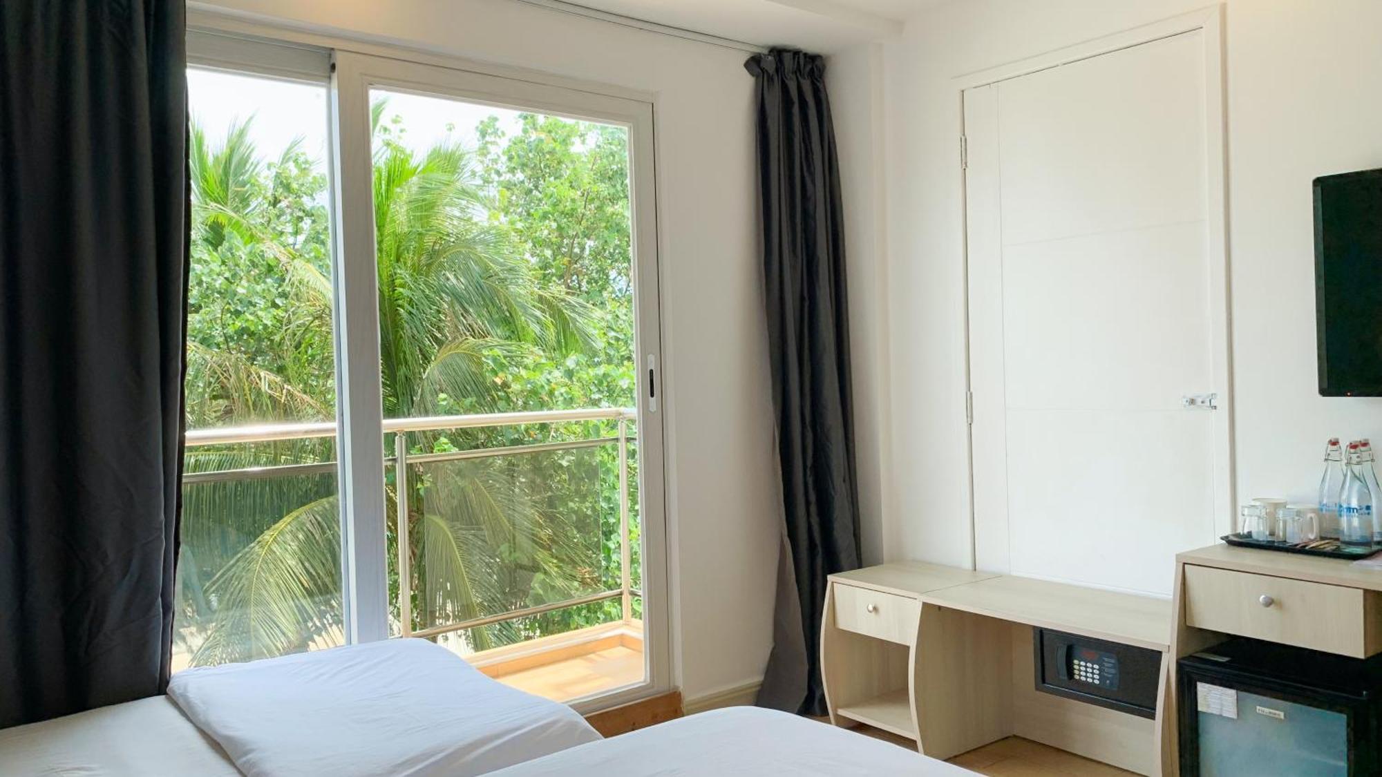 Icom Marina Sea View Otel Maafushi Dış mekan fotoğraf